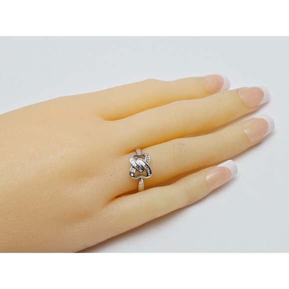 Unique 18K White Gold Designer Baguette Cut Diamond Interlocking Ring - Size 7 - Picture 8 of 16